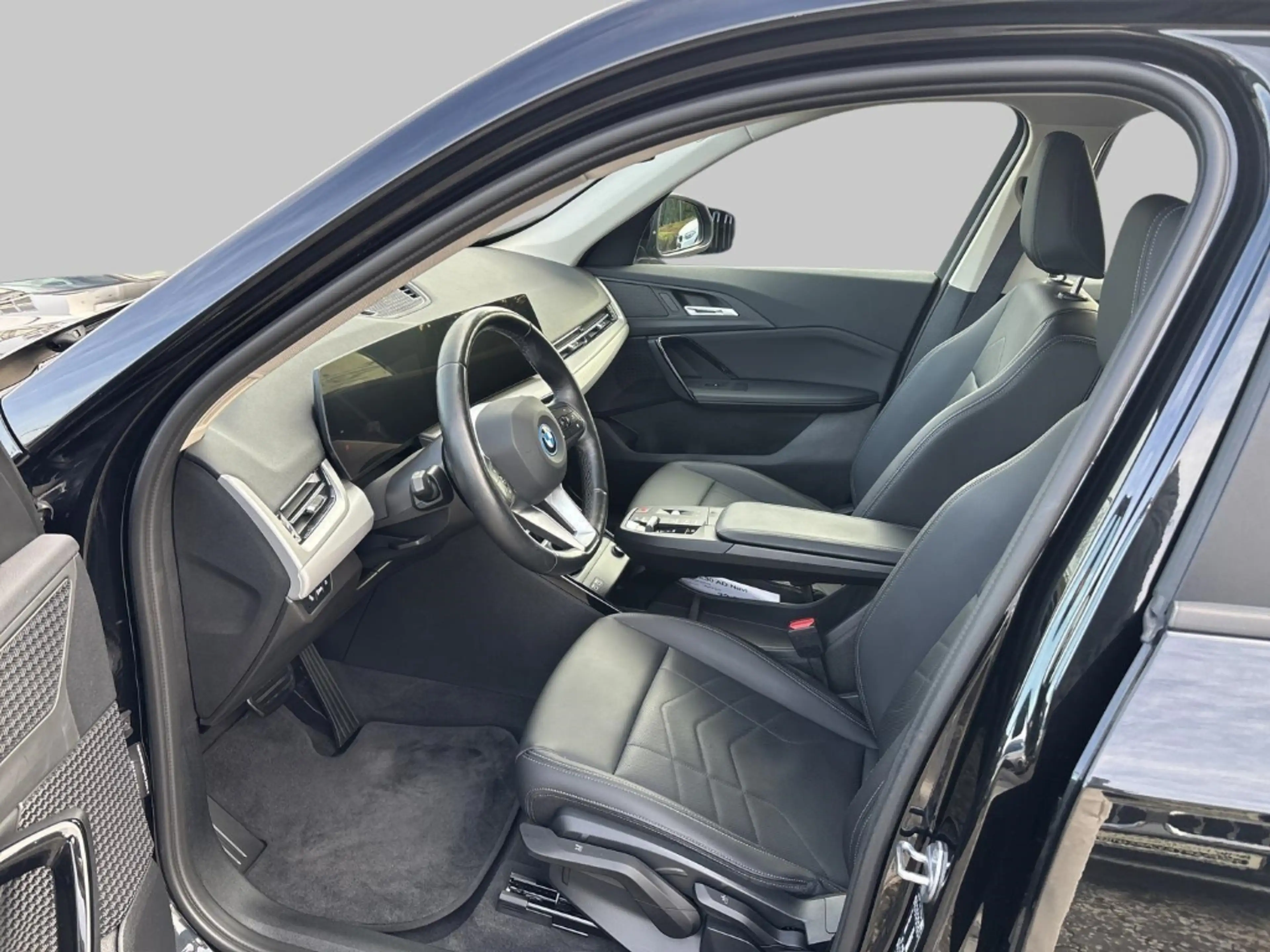 BMW iX1 XDRIVE30 AD Navi Digitales Cockpit Soundsystem LED — photo 9
