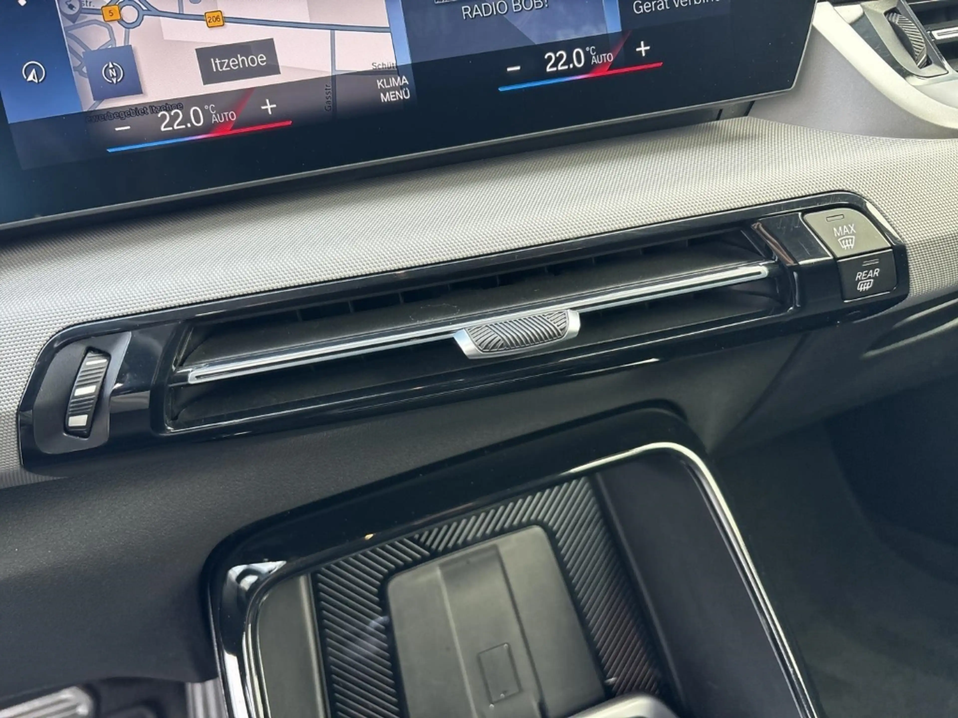 BMW iX1 XDRIVE30 AD Navi Digitales Cockpit Soundsystem LED — photo 12