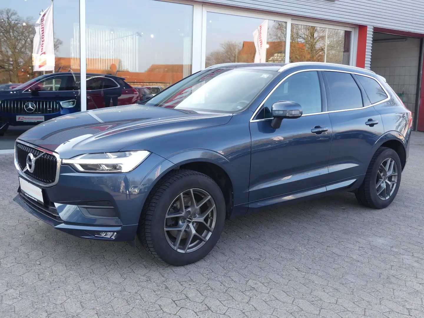Volvo XC60 Momentum Pro 2WD ACC*Kamera*AHK*ab 249€ Blau - 2