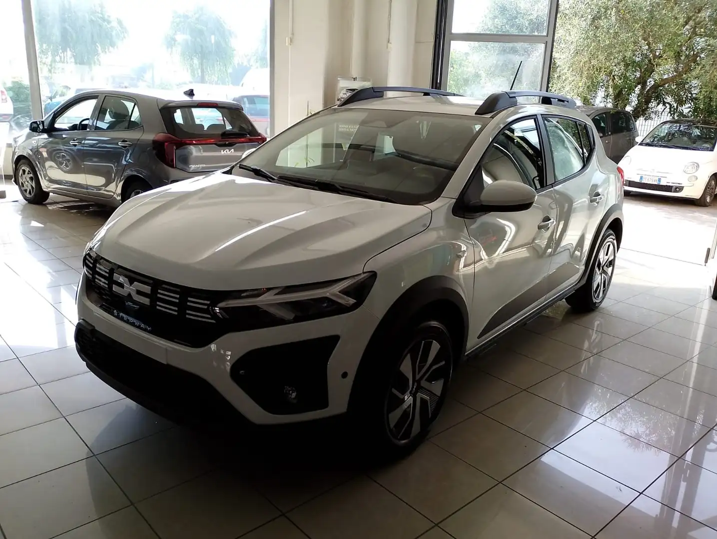 Dacia Sandero Stepway 1.0 tce Expression GPL 100cv PROMO Blanc - 1