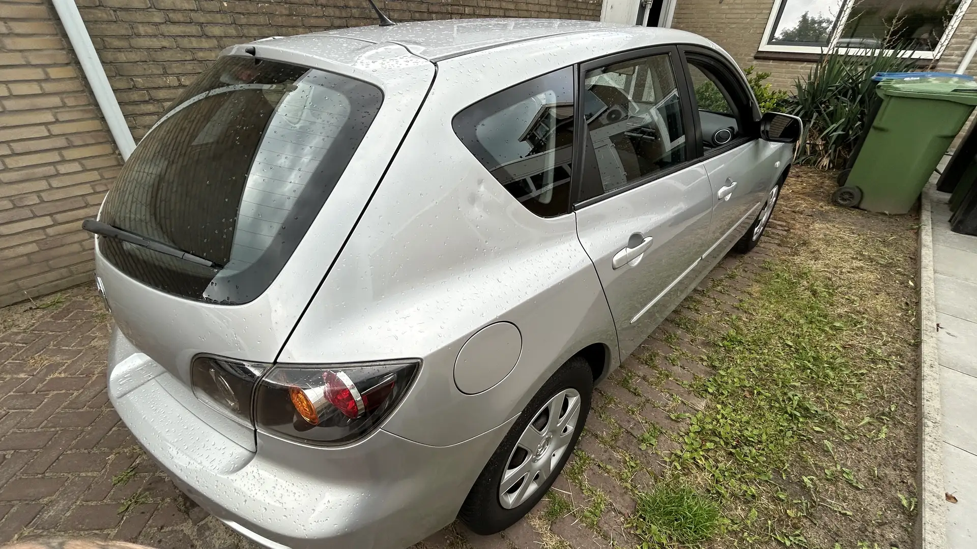 Mazda 3 1.6 Touring Gris - 2