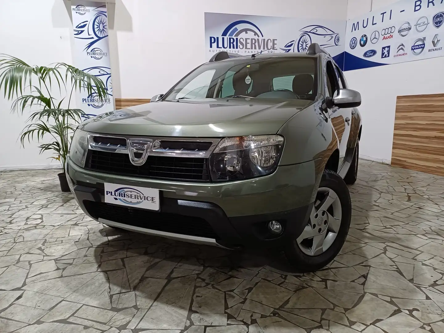 Dacia Duster Duster 1.6 Delsey Gpl 4x2 110cv Verde - 1