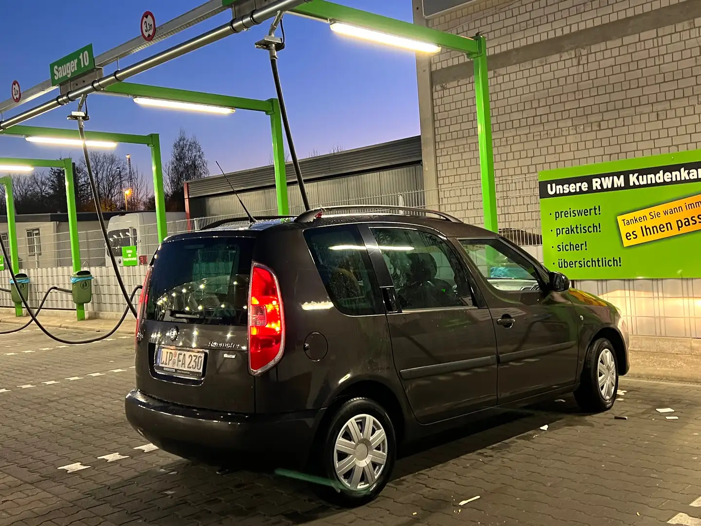 Skoda Roomster 1.2 TSI Active Braun - 2