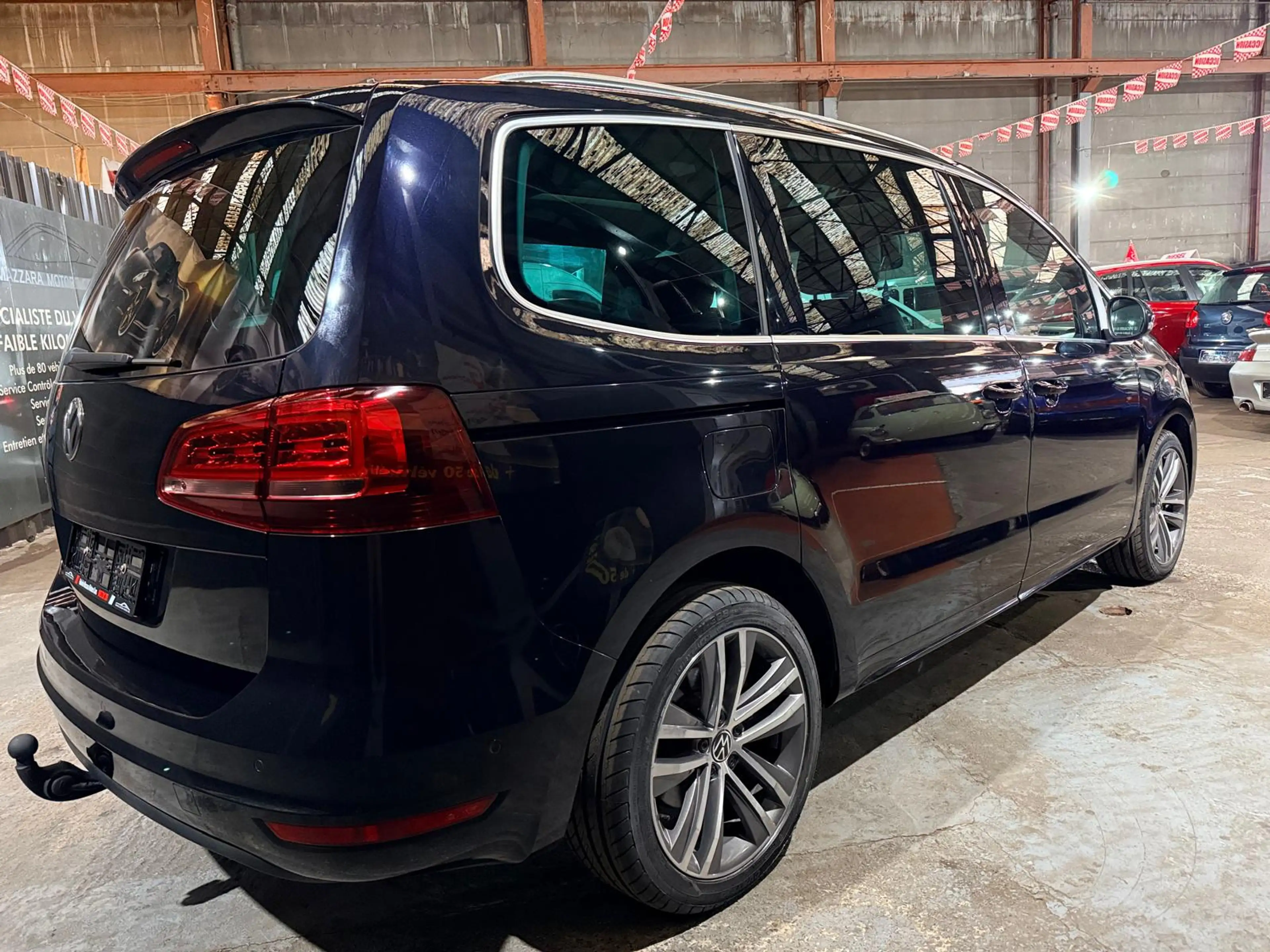 Volkswagen Sharan Sharan 1.4 TSI DSG Cuir Pano Xénon Caméra Attache remorque amovible — photo 6