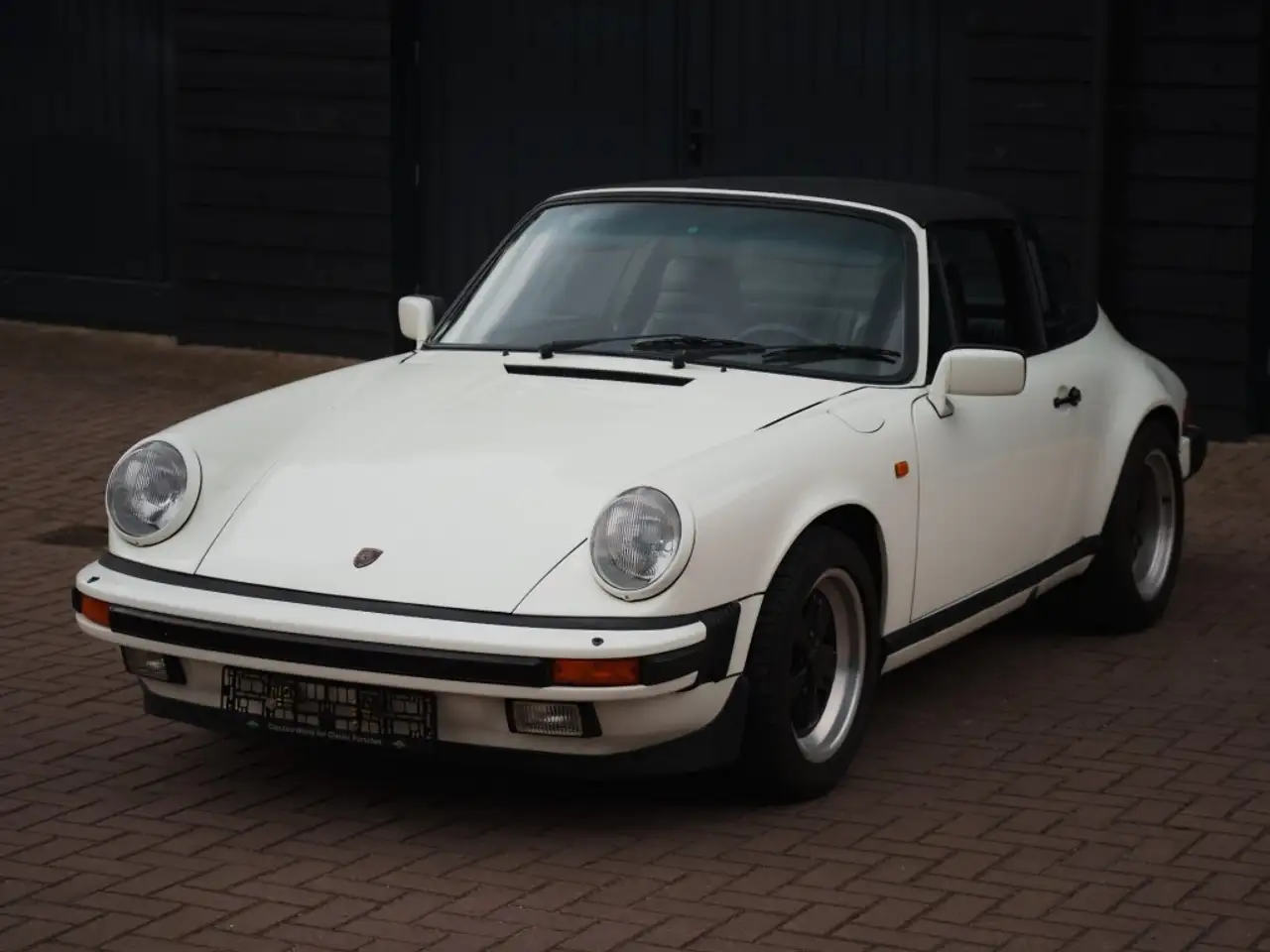 Porsche 911 3.2L - Targa - Grandprixweiss - Just Arrived!, foto 2