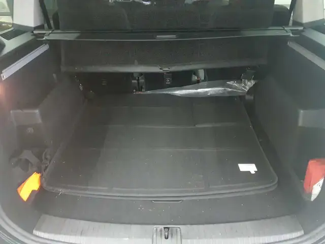 Volkswagen Touran view 15
