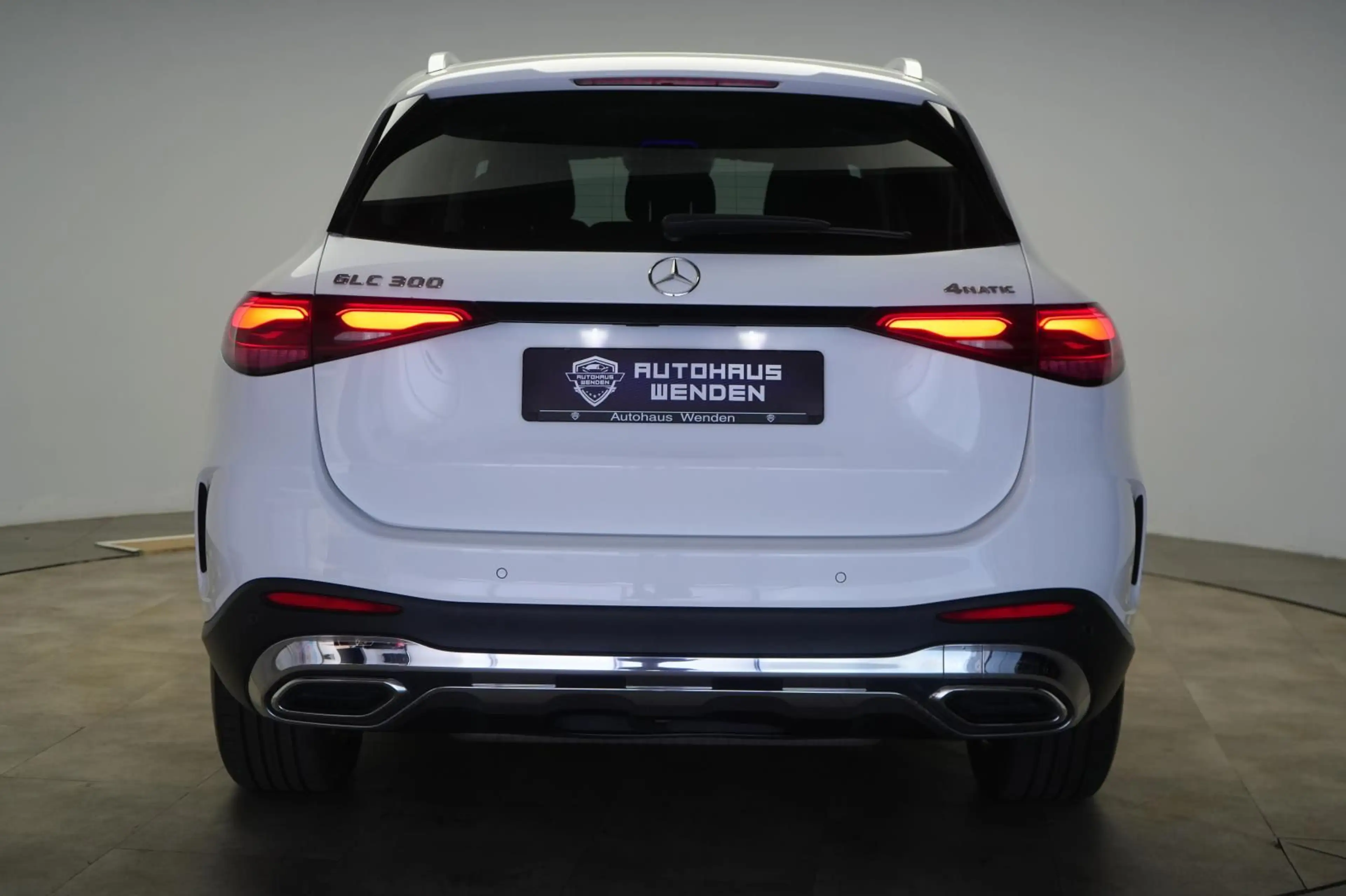 Mercedes-Benz GLC 300 4Matic AMG Distronic/Kamera/Lane/Side/AH — photo 5