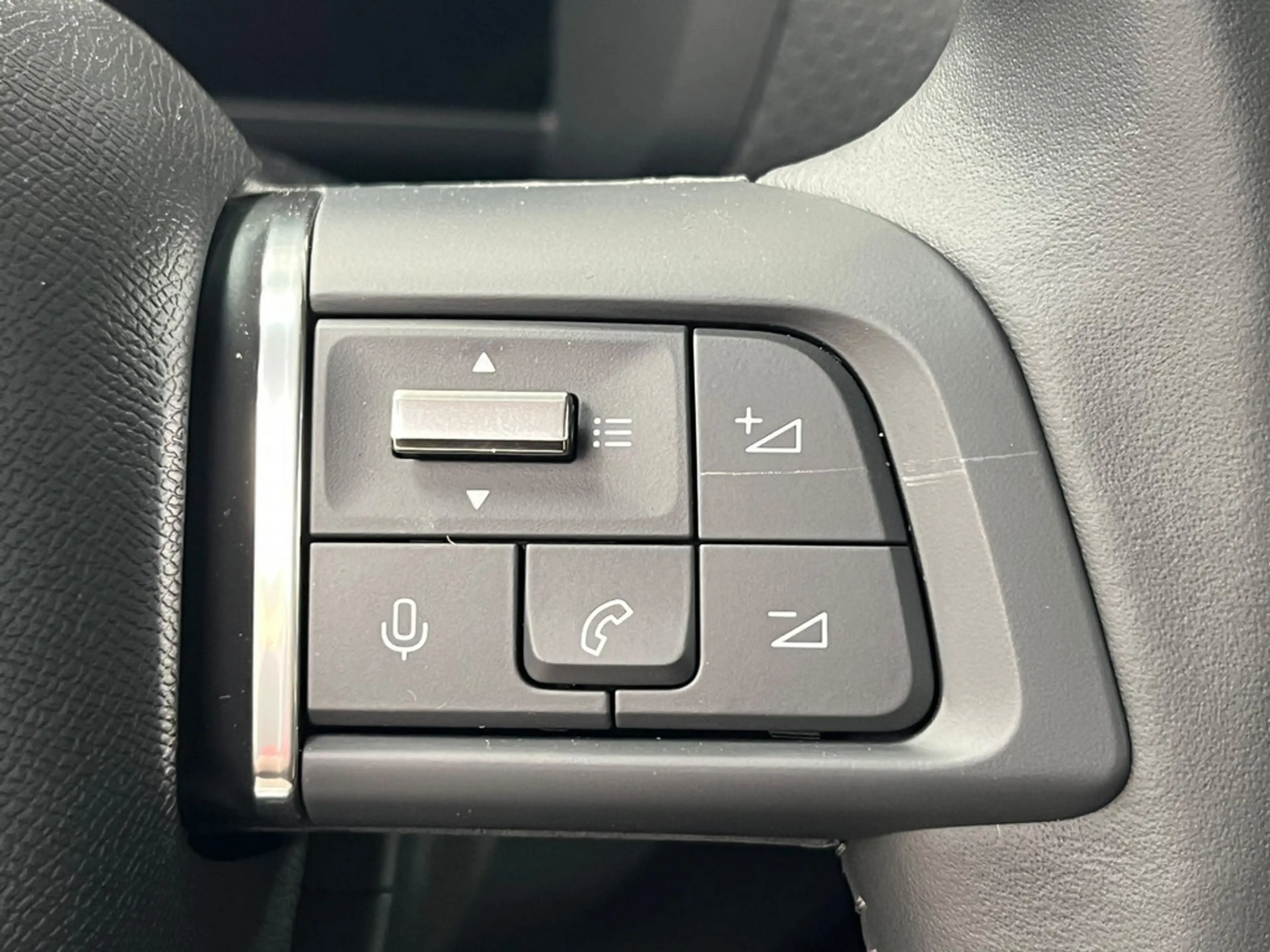 Citroen C4 Lim. 1.2 Plus — photo 12