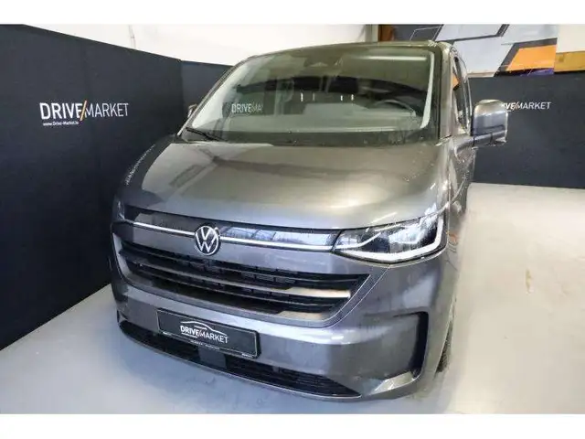 Volkswagen T7 Caravelle Style Long