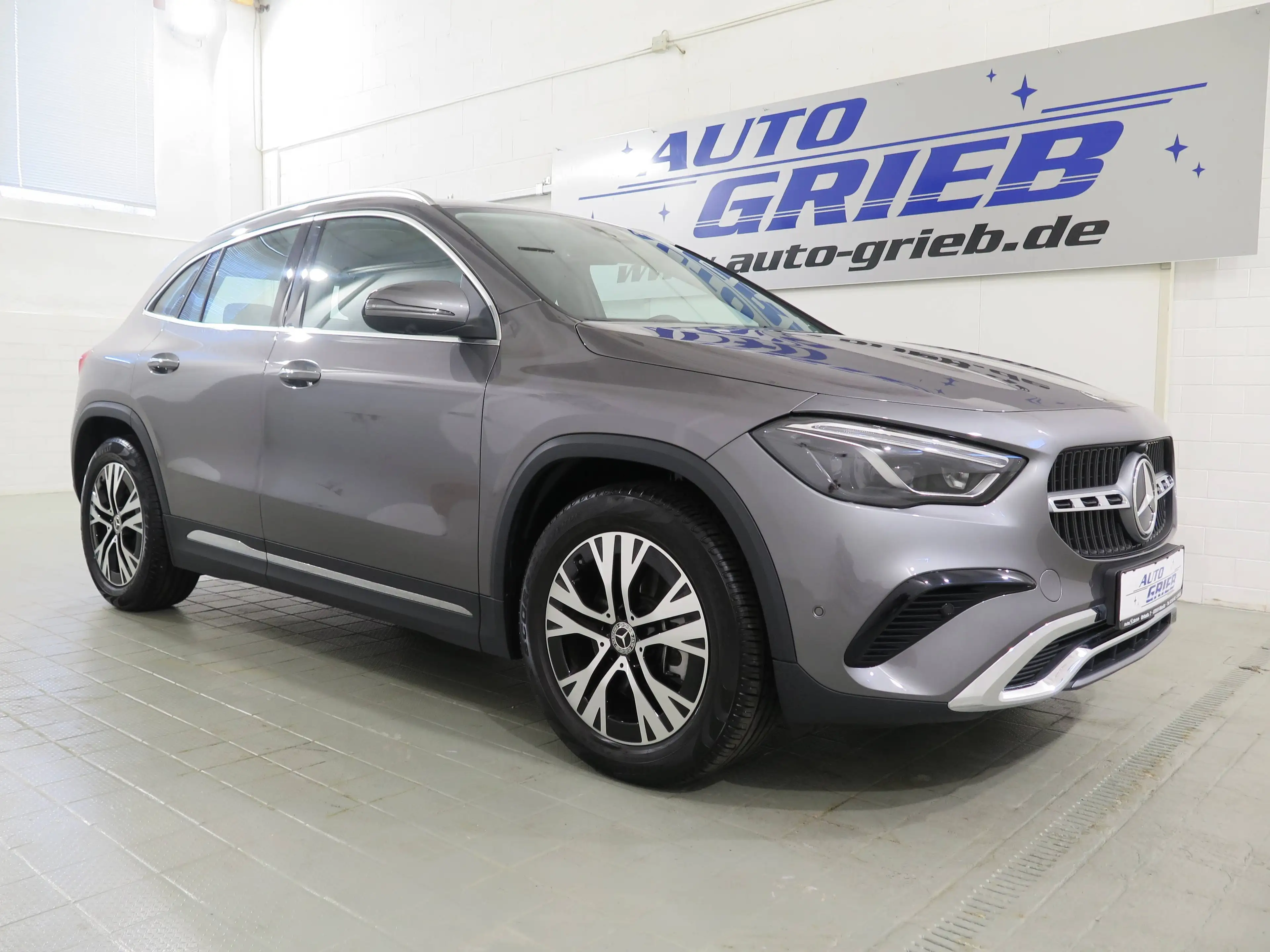 Mercedes-Benz GLA 220 GLA 220 4Matic Edition Progressive Line, Matrix