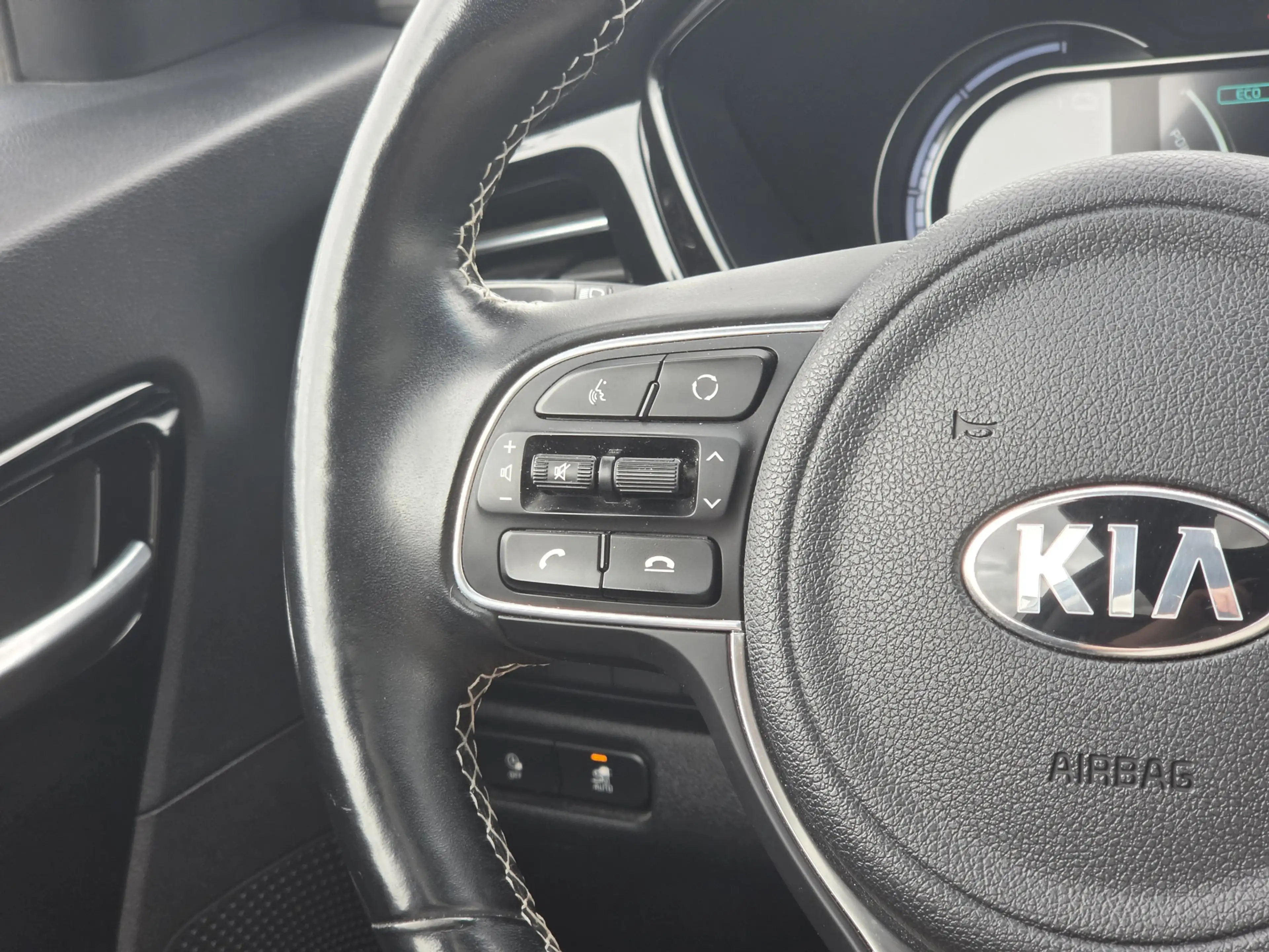 Kia e-Niro DynamicPlusLine 64 kWh | SOH 100% | 3 Fase laden | — photo 7