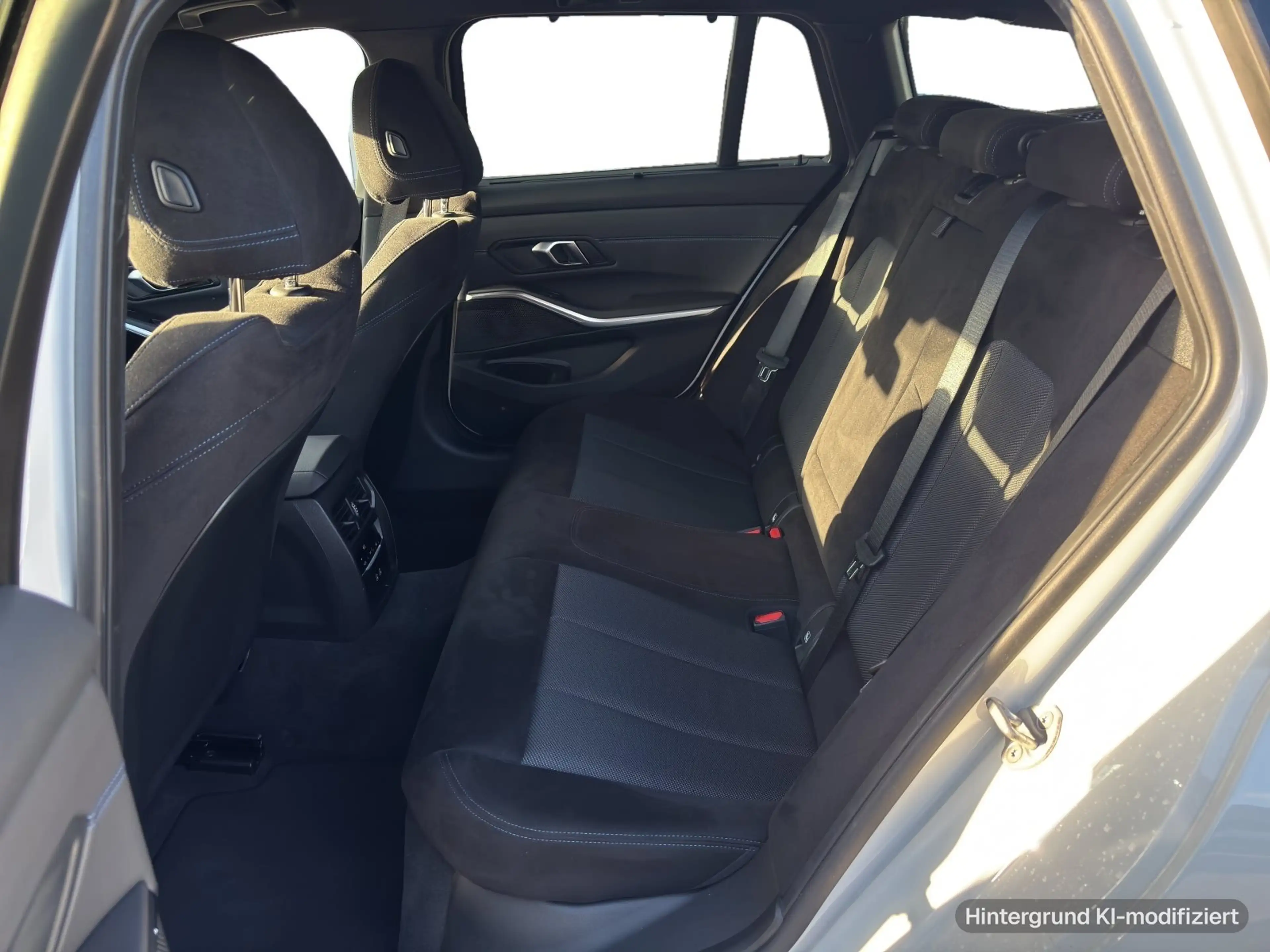 BMW 318 i Touring SHZ LHZ LED — photo 11