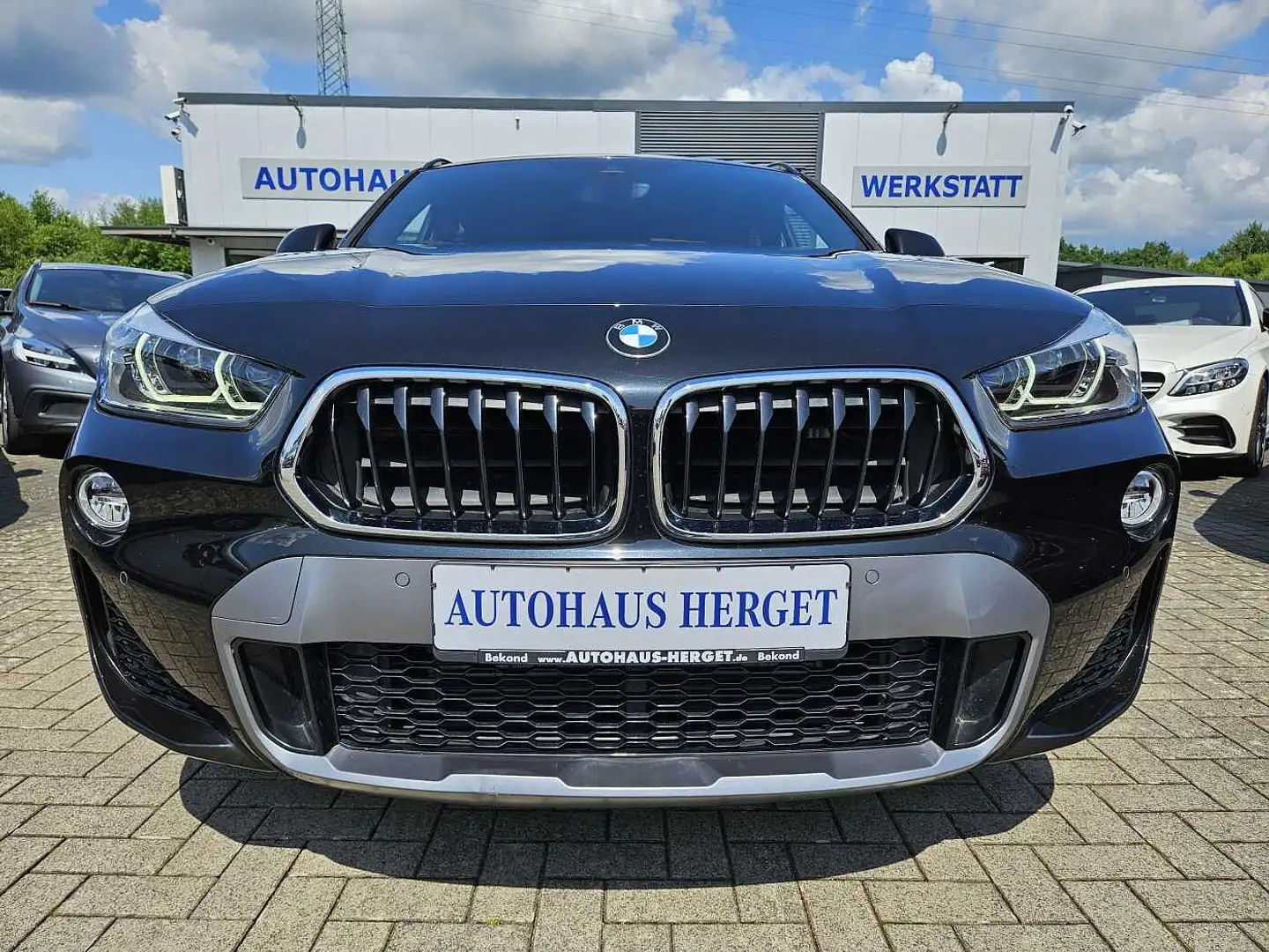 BMW X2 sDrive18d M Sport X 1.Hand/Shadow-Line/RFK/LED/PDC Schwarz - 2