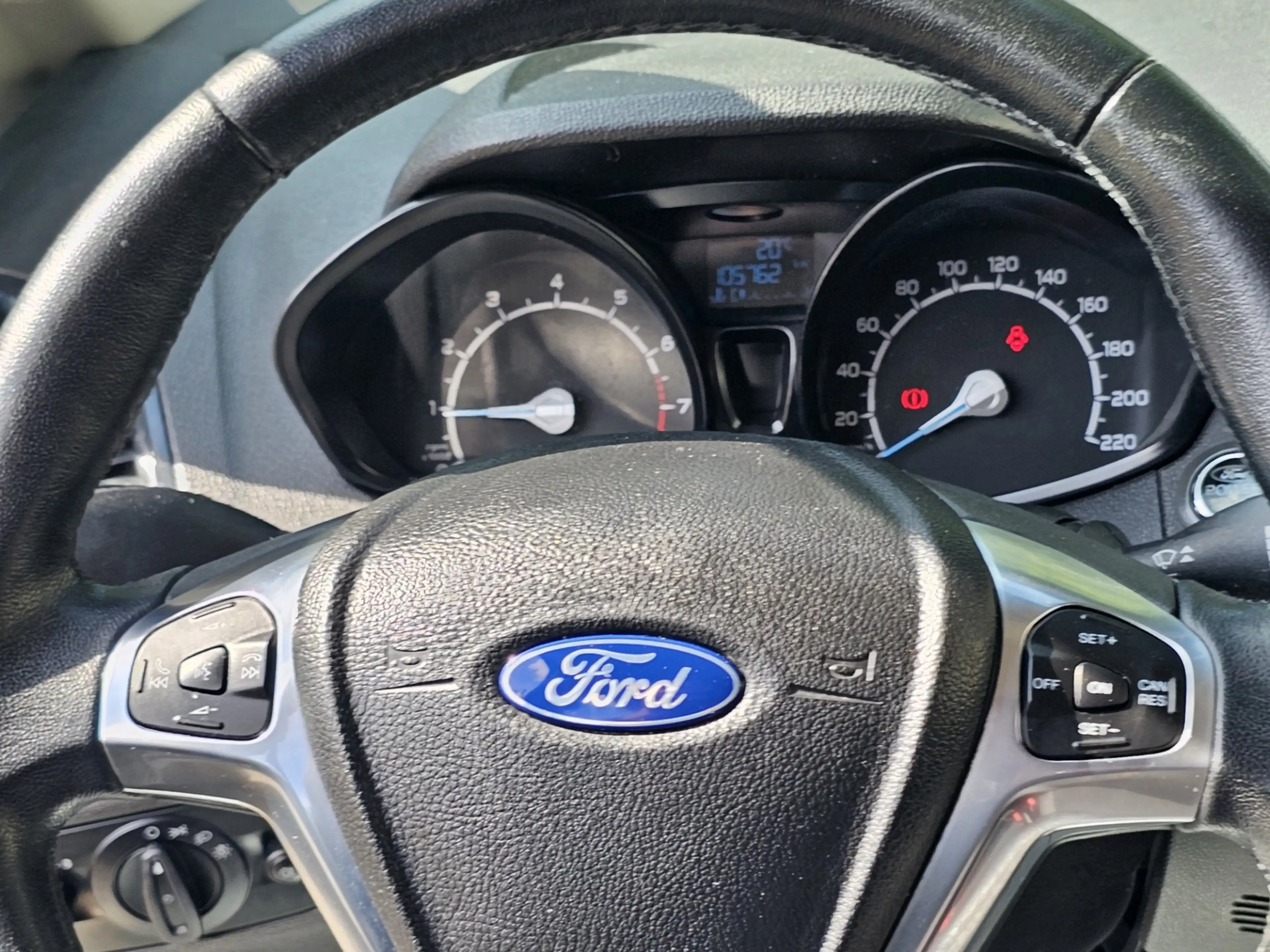 Ford EcoSport 1.0 EcoBoost Titanium Trekhaak/Airco/Ccr/Pdc — photo 8