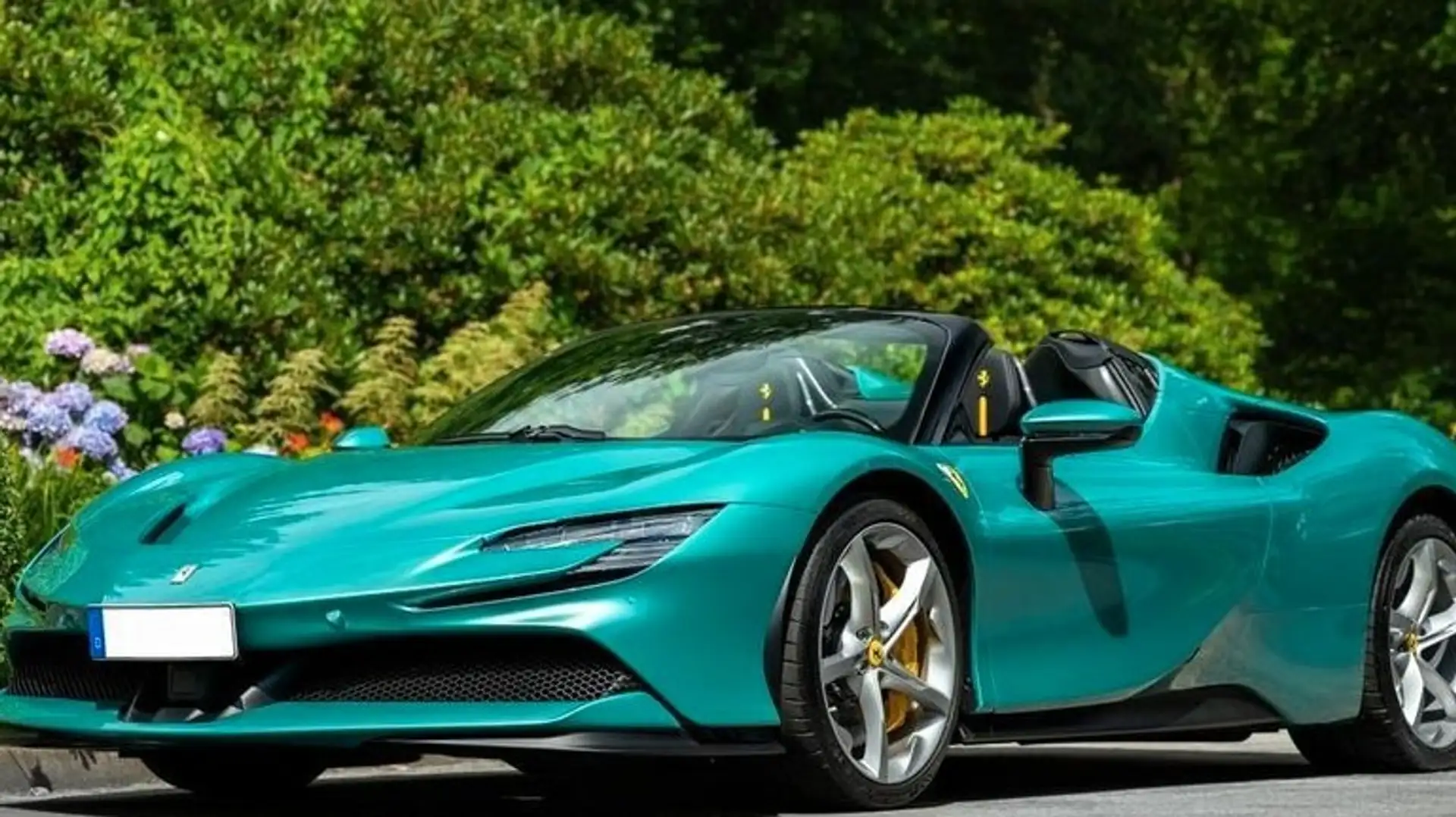 Ferrari SF90 Spider Verde - 1