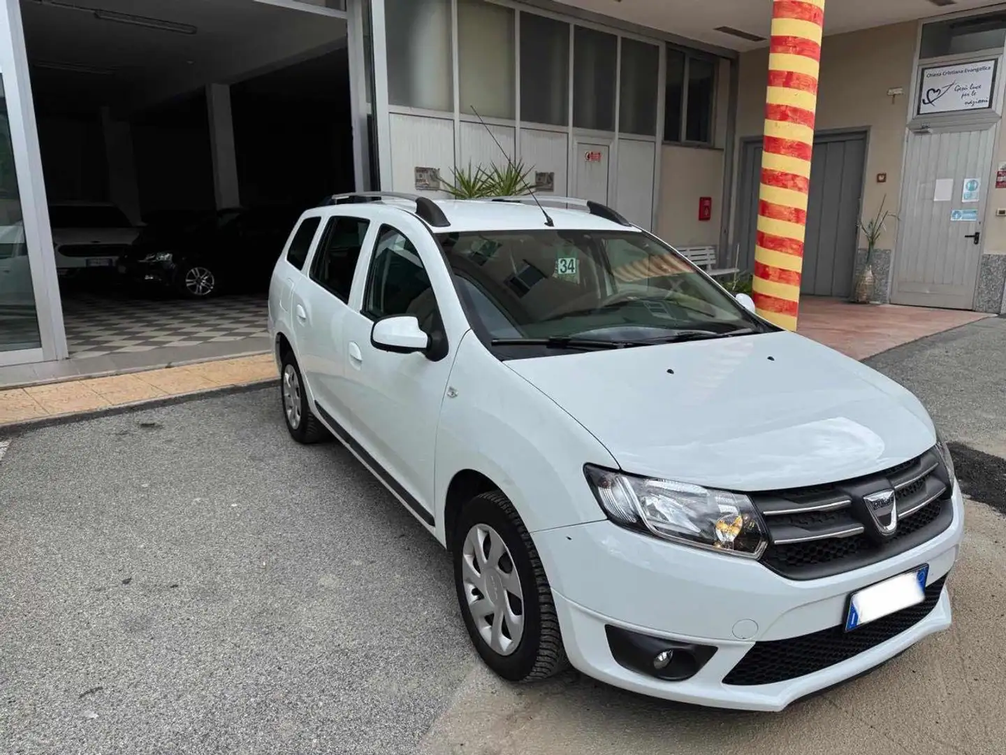 Dacia Logan MCV 0.9 TCe 12V 90CV TurboGPL Start&Stop Ambiance Bianco - 2