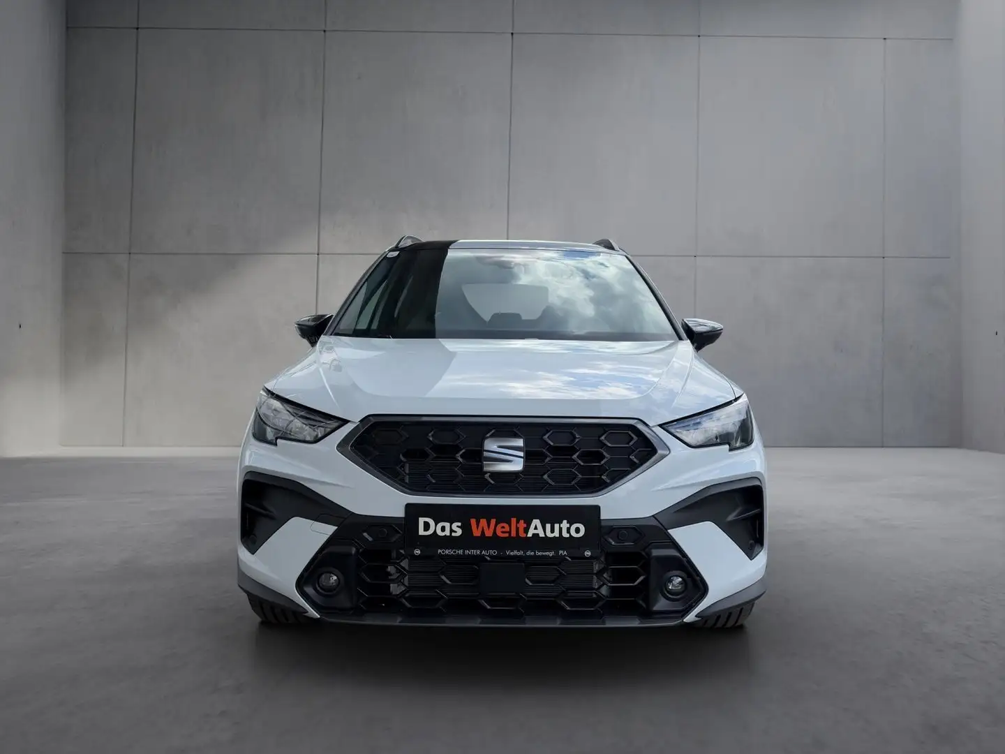 SEAT Arona FR Edition 1.0 TSI DSG Weiß - 2