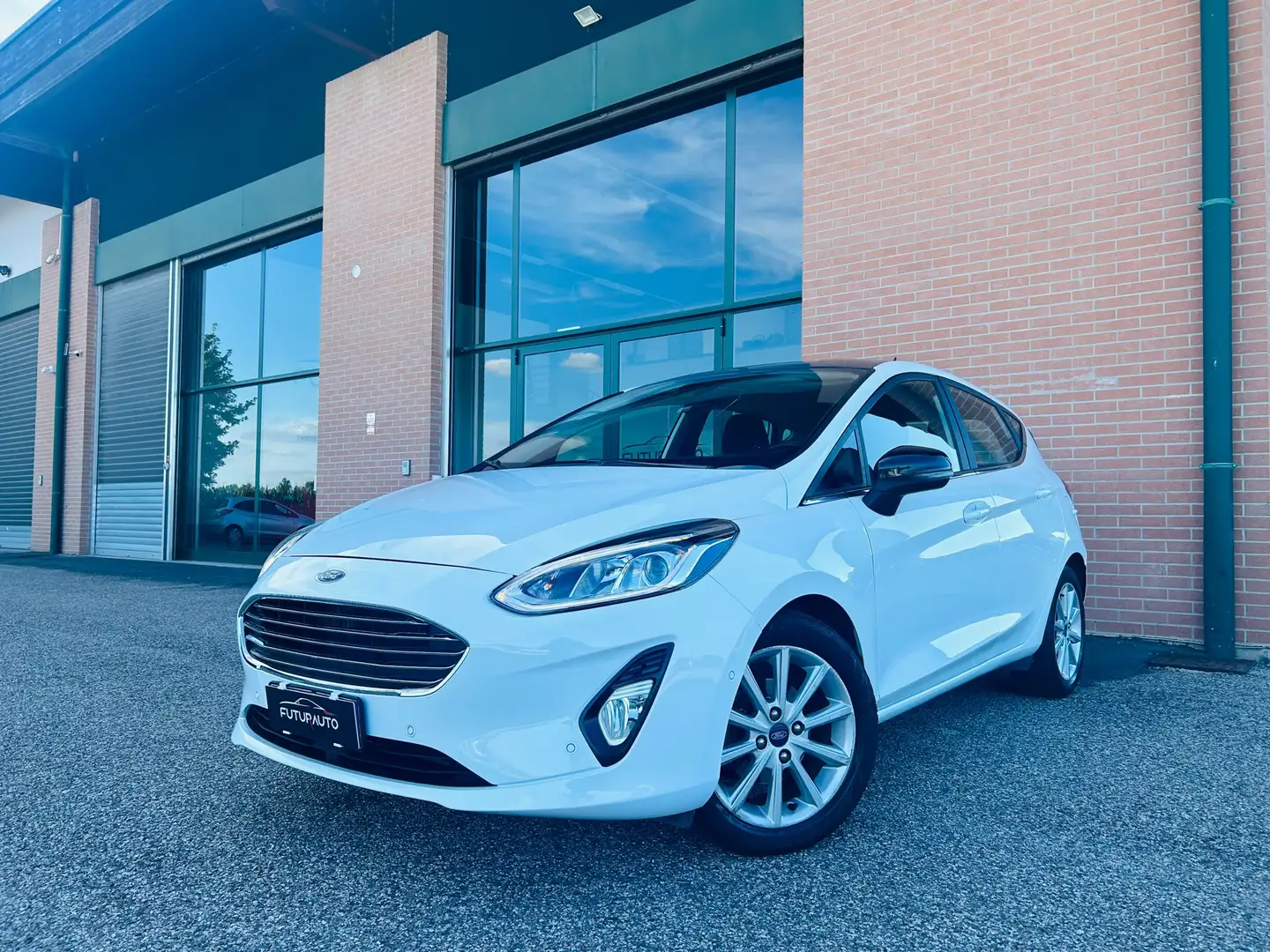 Ford Fiesta Fiesta 5p 1.5 tdci Titanium 120cv Bianco - 1
