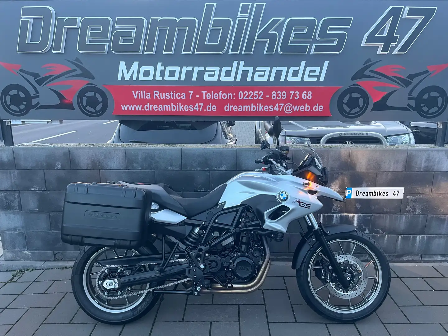 BMW F 700 GS 2.HAND**NEUZUSTAND**VARIOKOFFER**HU/INSPEKTION NEU Plateado - 1