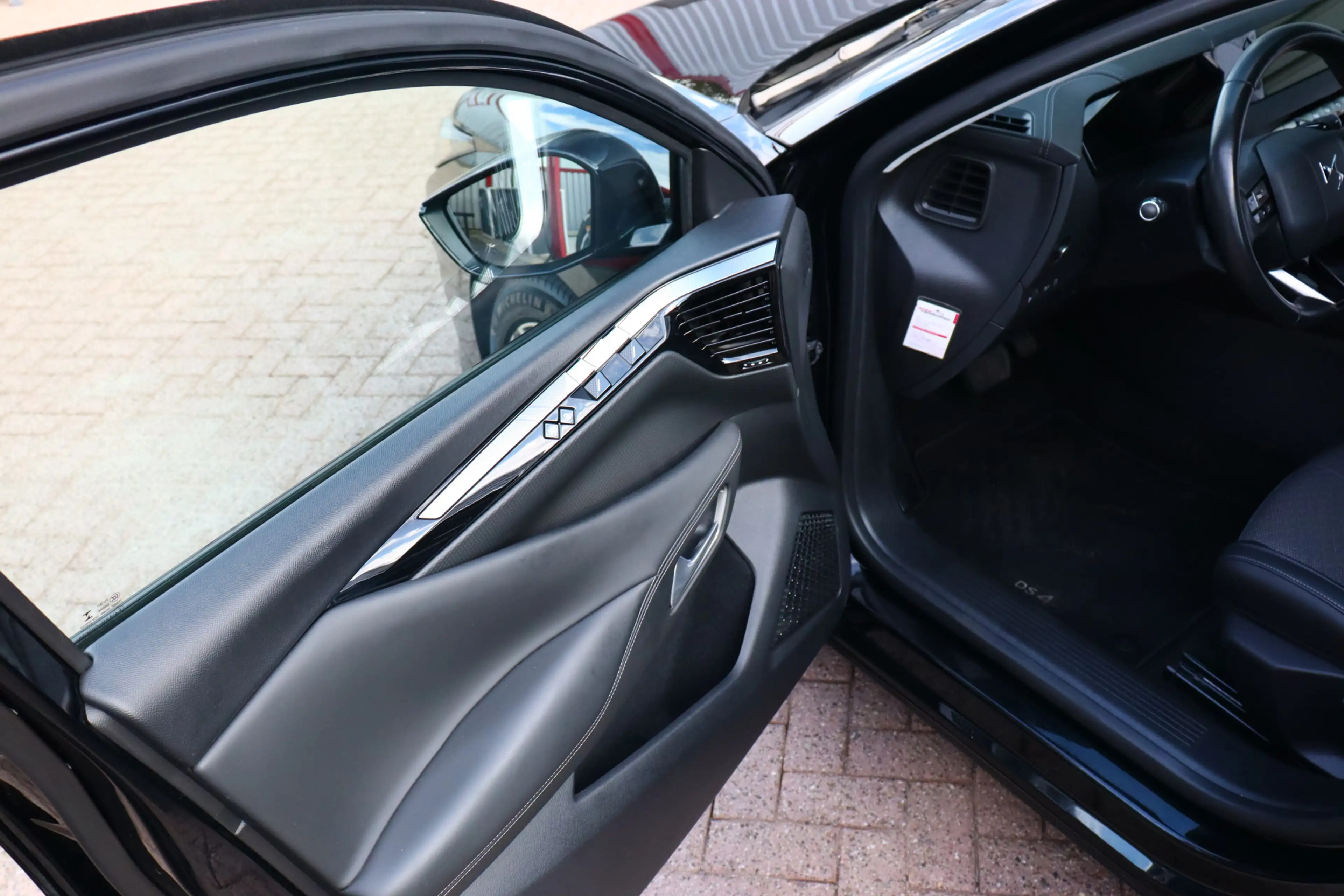 DS Automobiles DS 4 1.6 PHEV 225 Étoile O.a: ACC, PDC, Camera, Carplay — photo 30