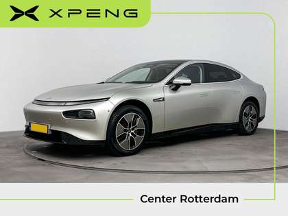 Xpeng P7 RWD Long Range 86 kWh Panoramadak | Sfeerverlichti