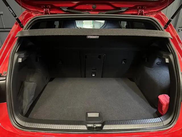 Volkswagen Golf view 29