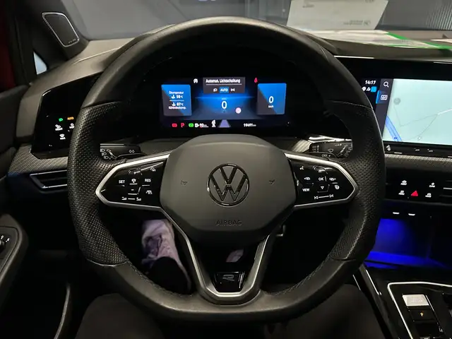 Volkswagen Golf view 16
