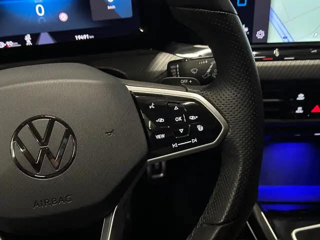 Volkswagen Golf view 18