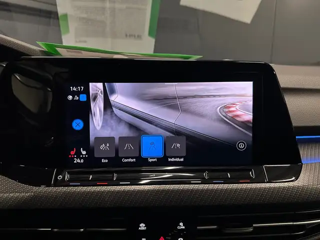 Volkswagen Golf view 23