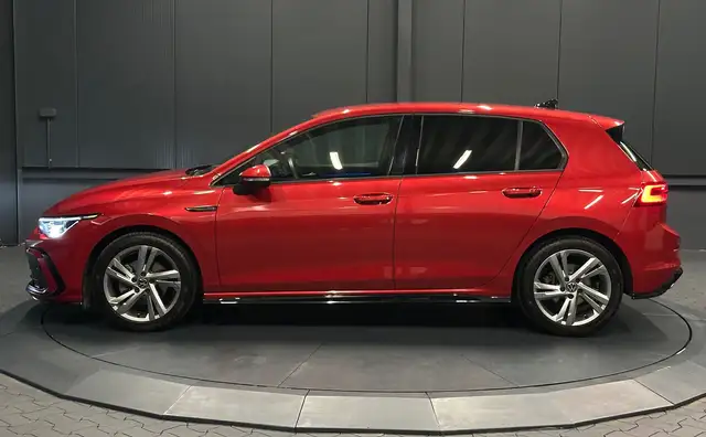 Volkswagen Golf view 2