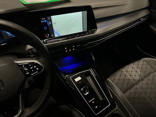 Volkswagen Golf view 21