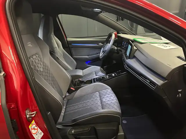 Volkswagen Golf view 10