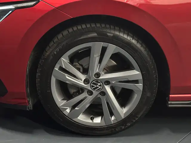Volkswagen Golf view 9