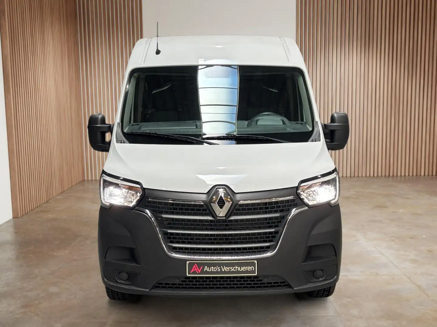 Renault Master E-Tech 52 kWh L2H2 ** Airco | Navi | Bluetooth Белый - 2