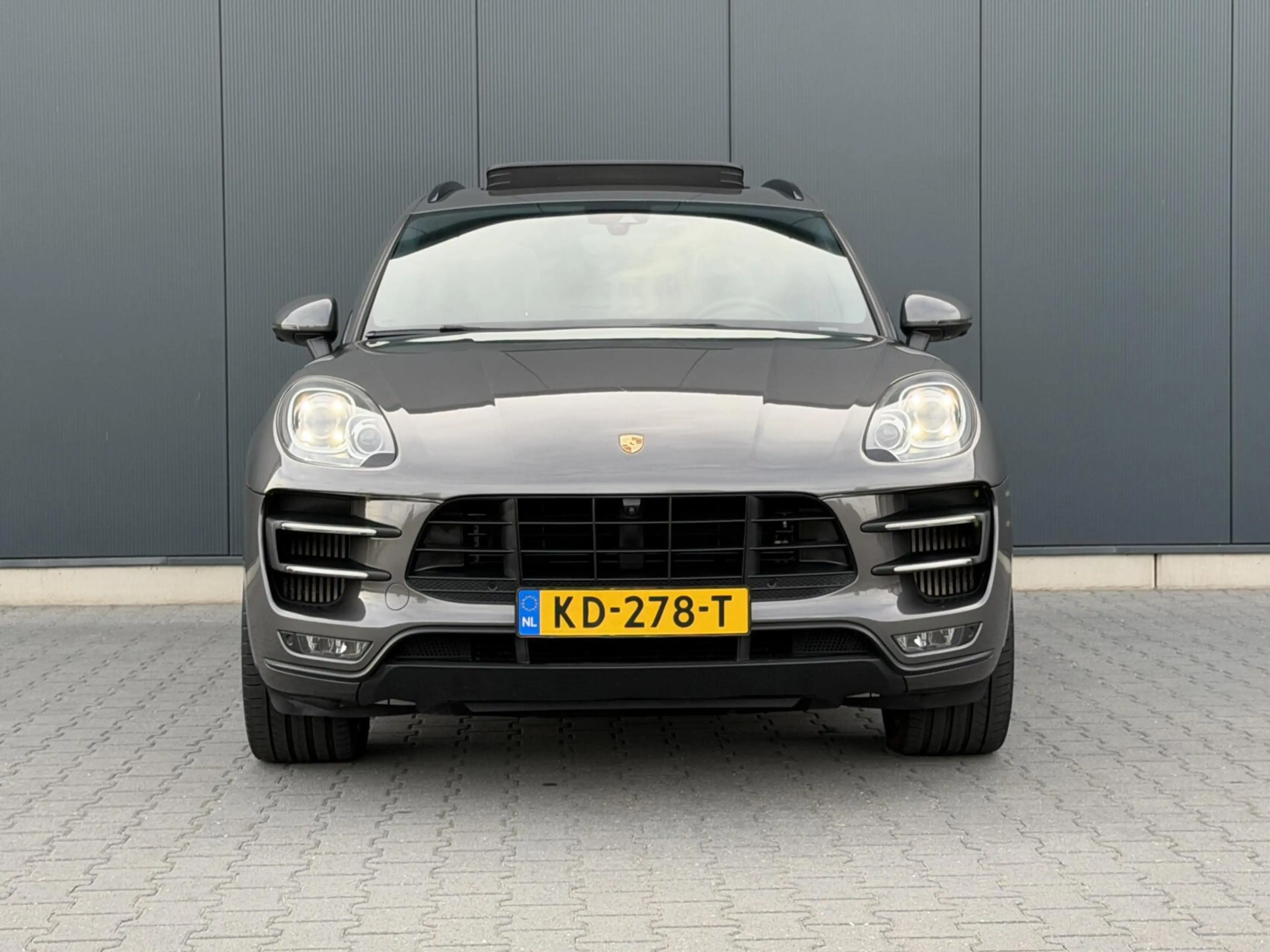 Porsche Macan 3.6 Turbo 400PK - 3e Eig - Pano - Luchtvering - Bo — photo 7