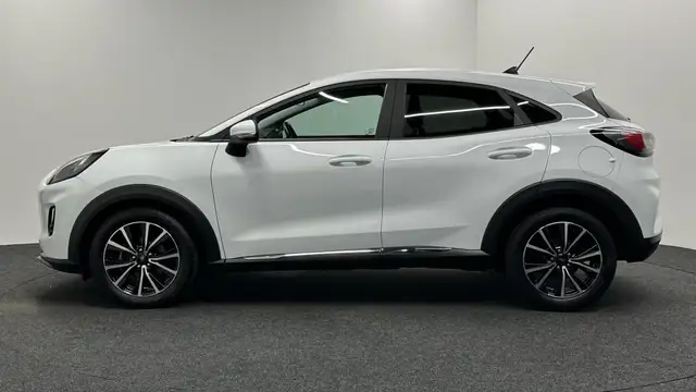 Ford Puma view 8