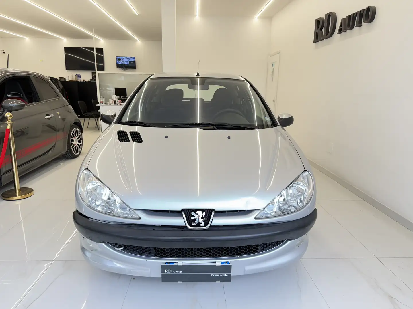 Peugeot 206 5p 1.4 hdi X-Line okneopatentato Grigio - 2
