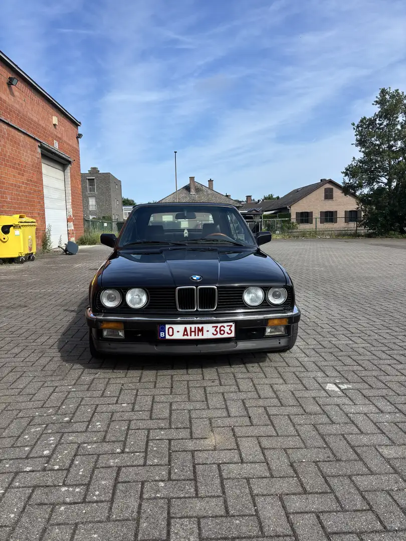 BMW 320 320i - 2