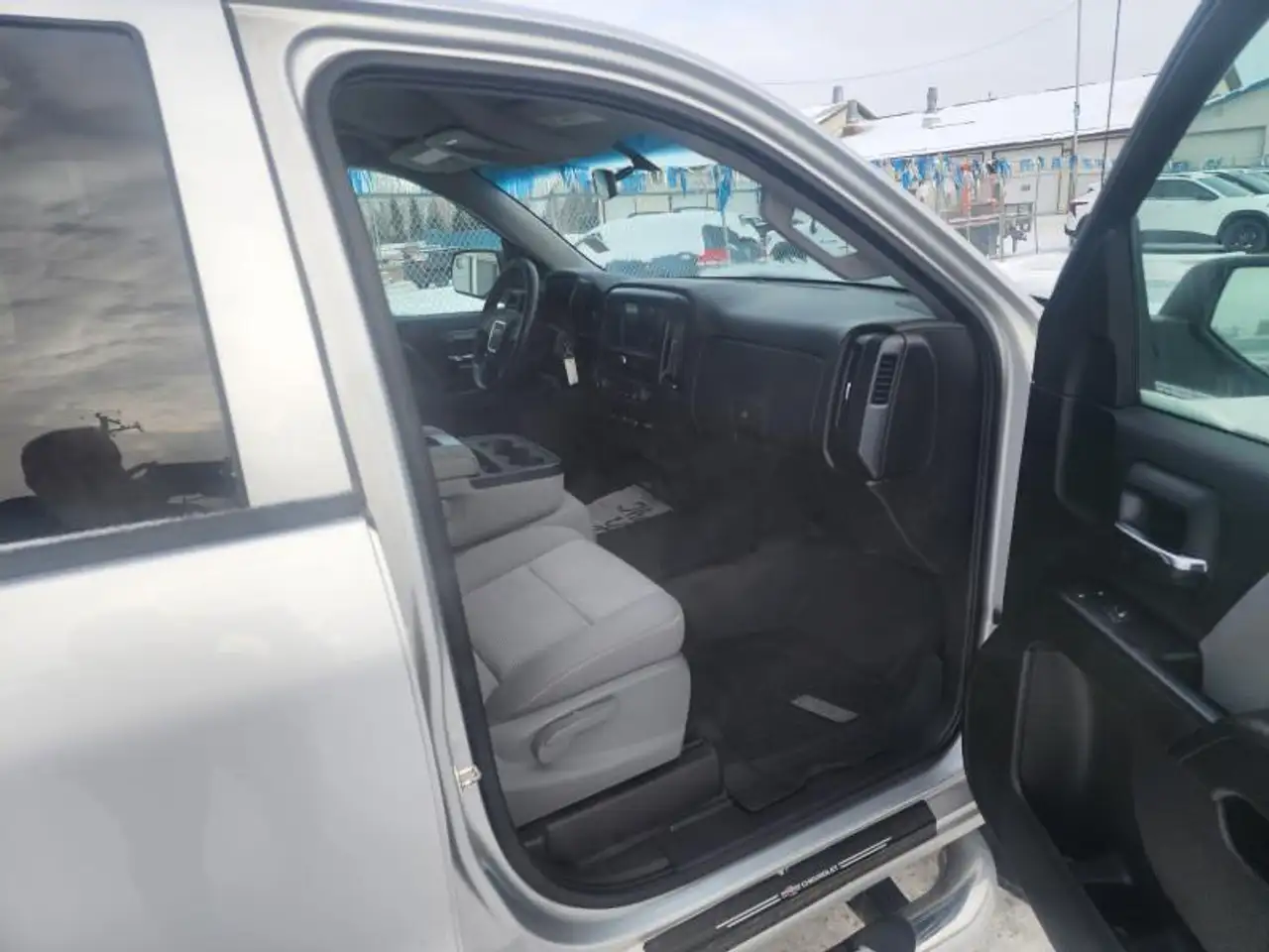 GMC Sierra 1500 снимка GMC Sierra 1500