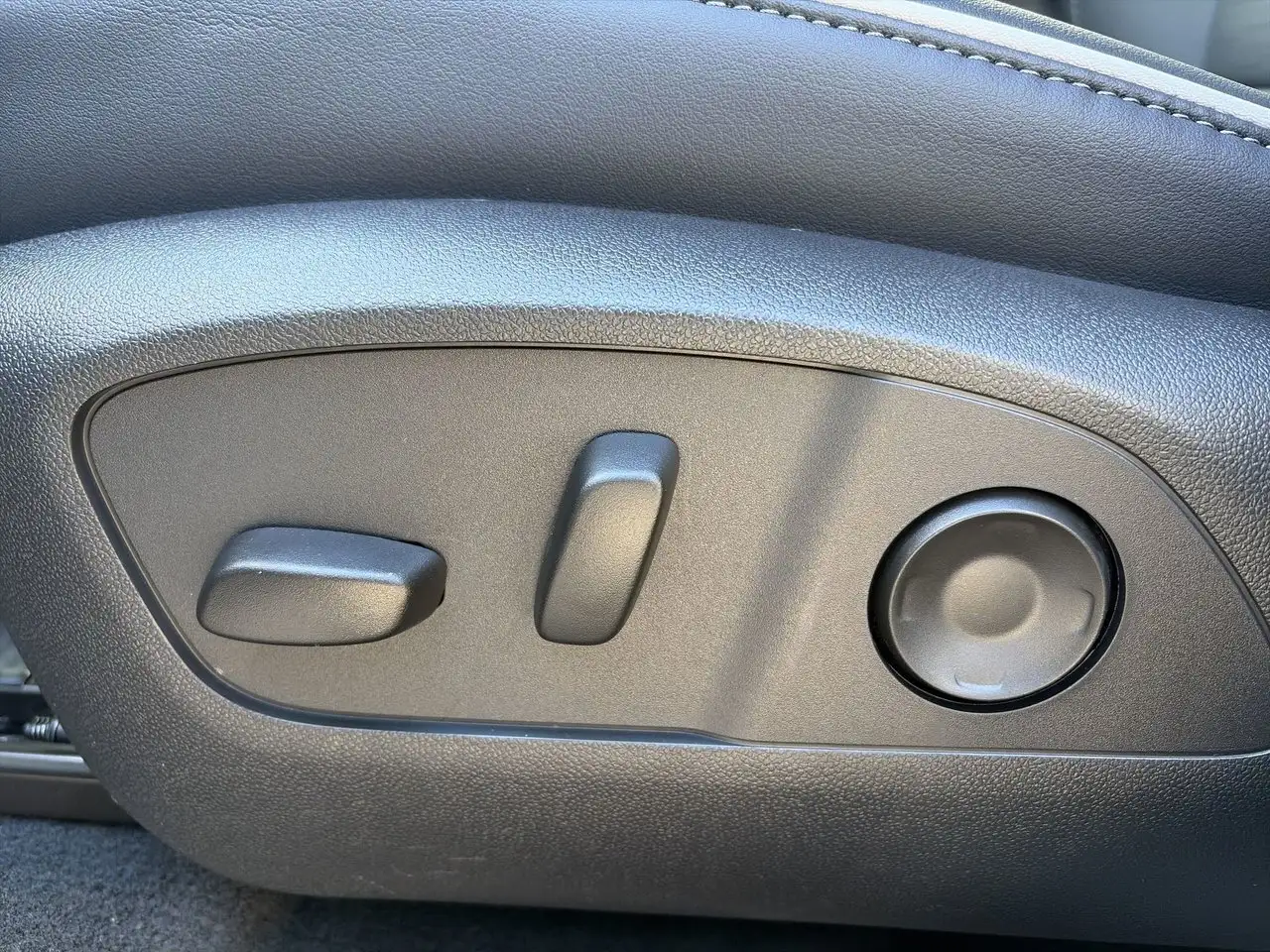 Buick Enclave снимка Buick Enclave