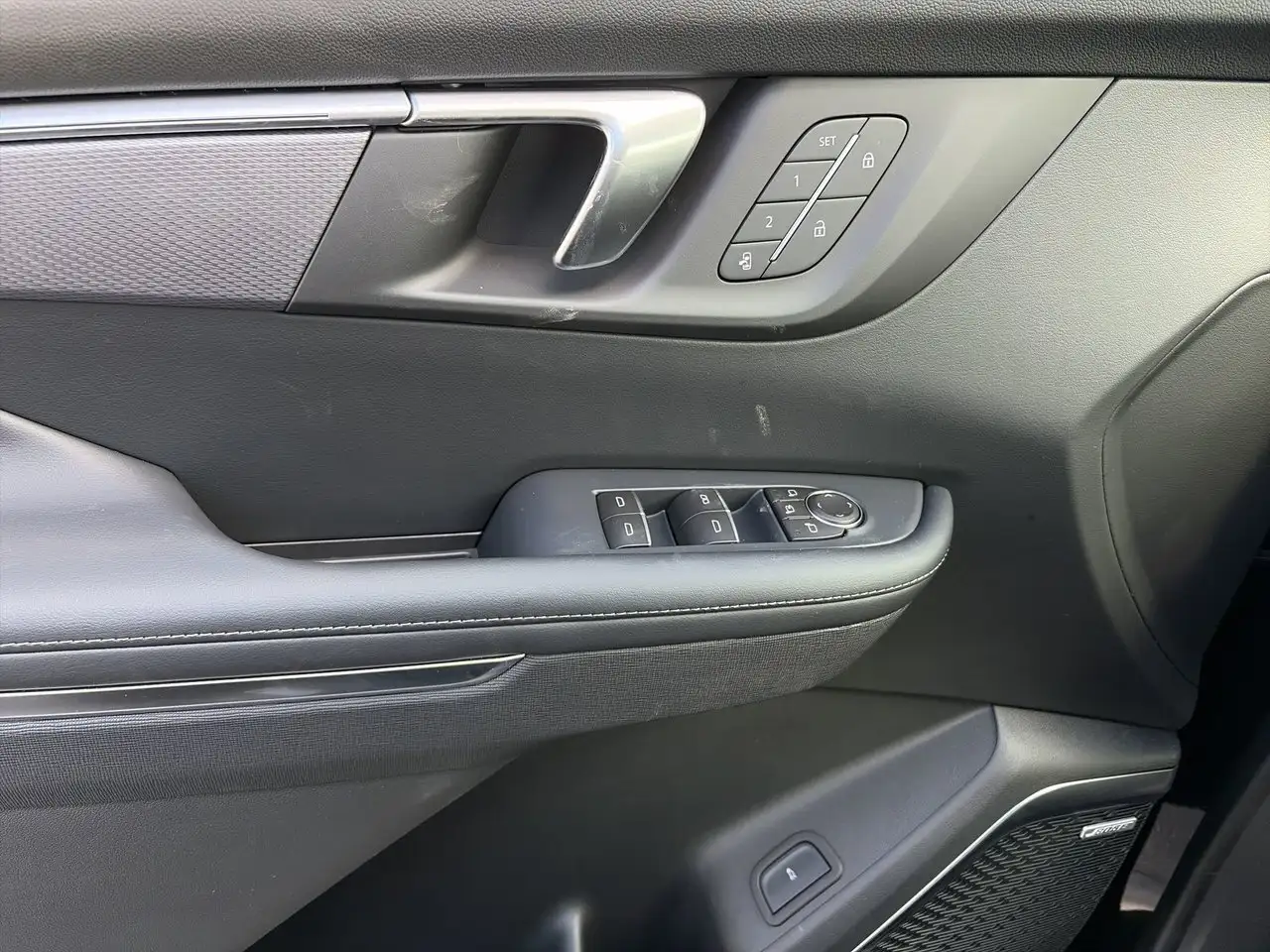 Buick Enclave снимка Buick Enclave