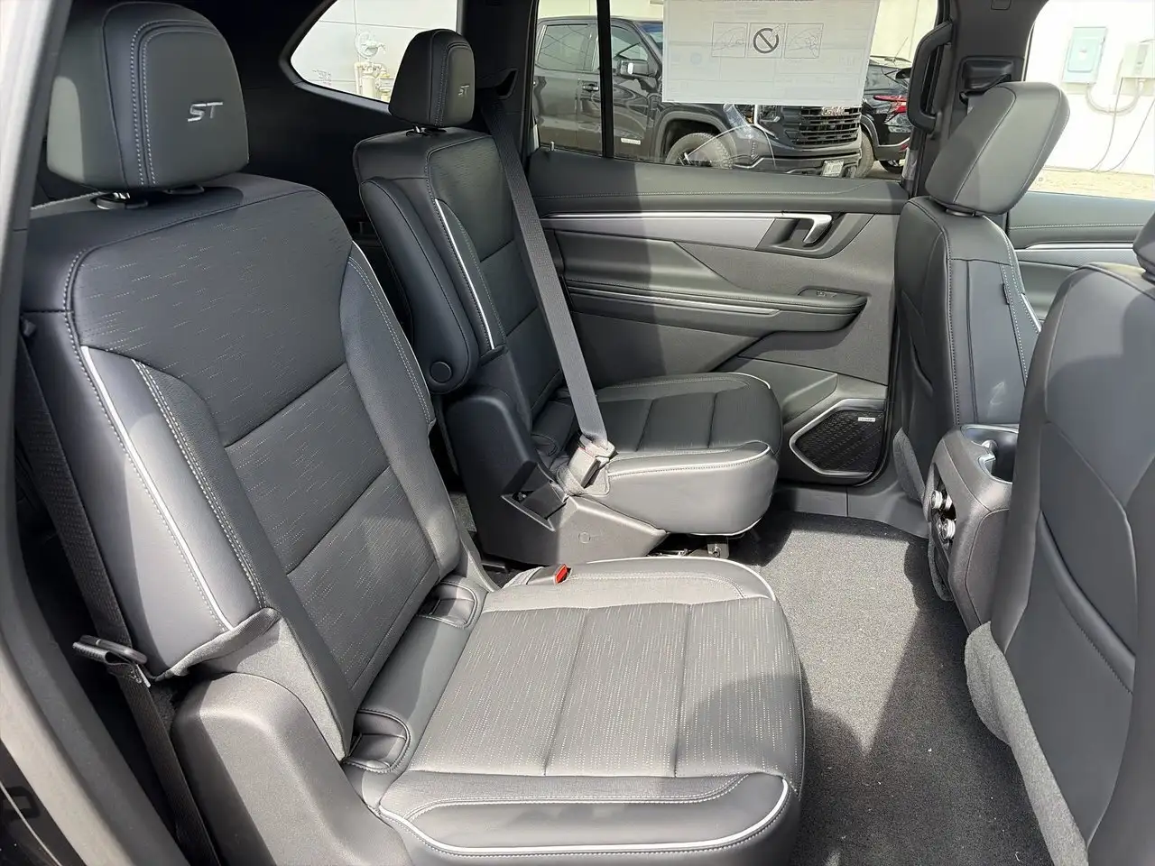 Buick Enclave снимка Buick Enclave