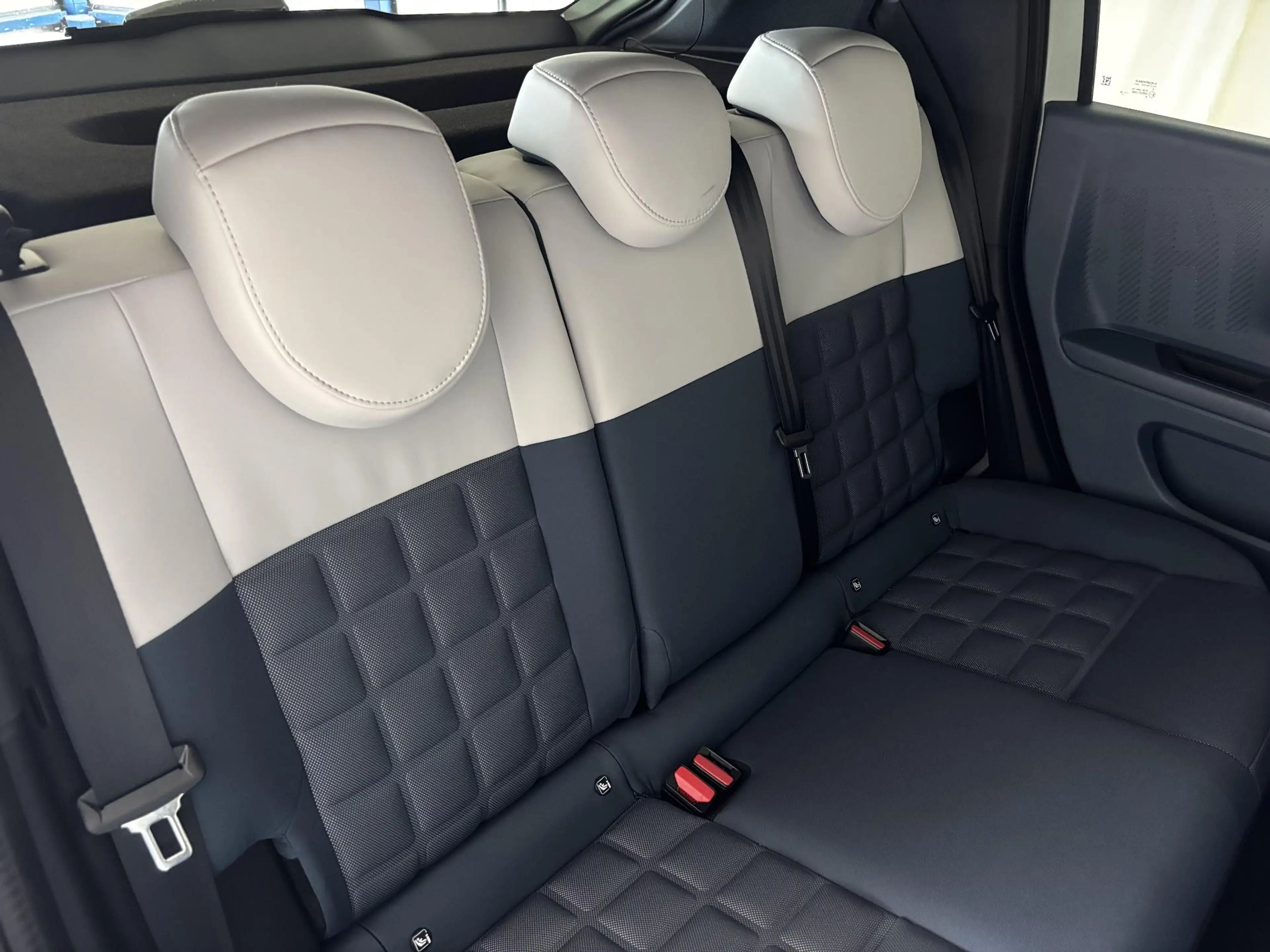 Fiat Grande Panda La Prima 11 kW 44 kWh | Apple/Android | Pack-Winte — photo 10
