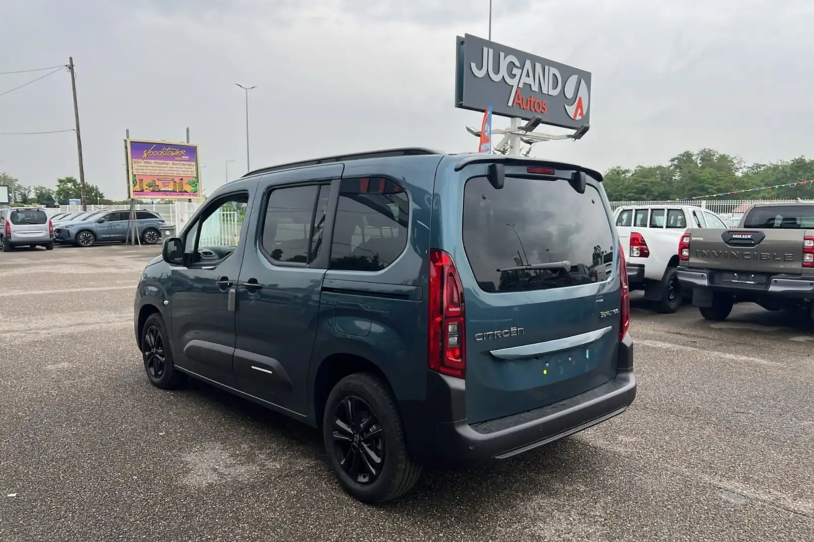 Citroen Berlingo HDI 130 EAT8 MAX TPANO - 2