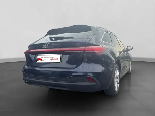 Audi A5 view 3