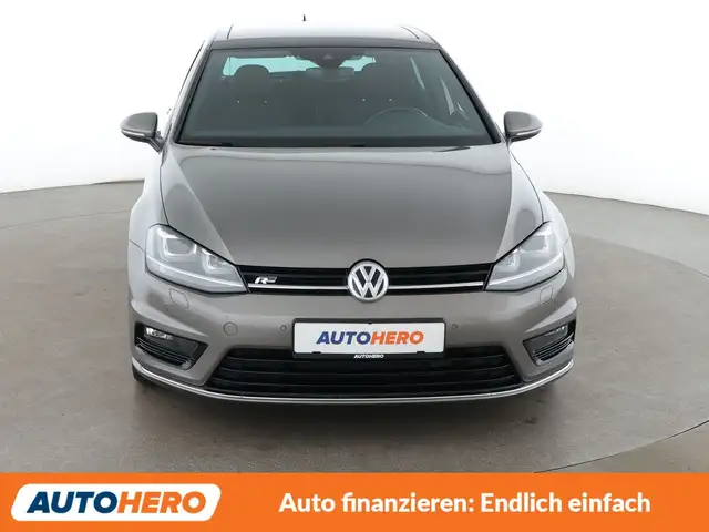 Volkswagen Golf view 9