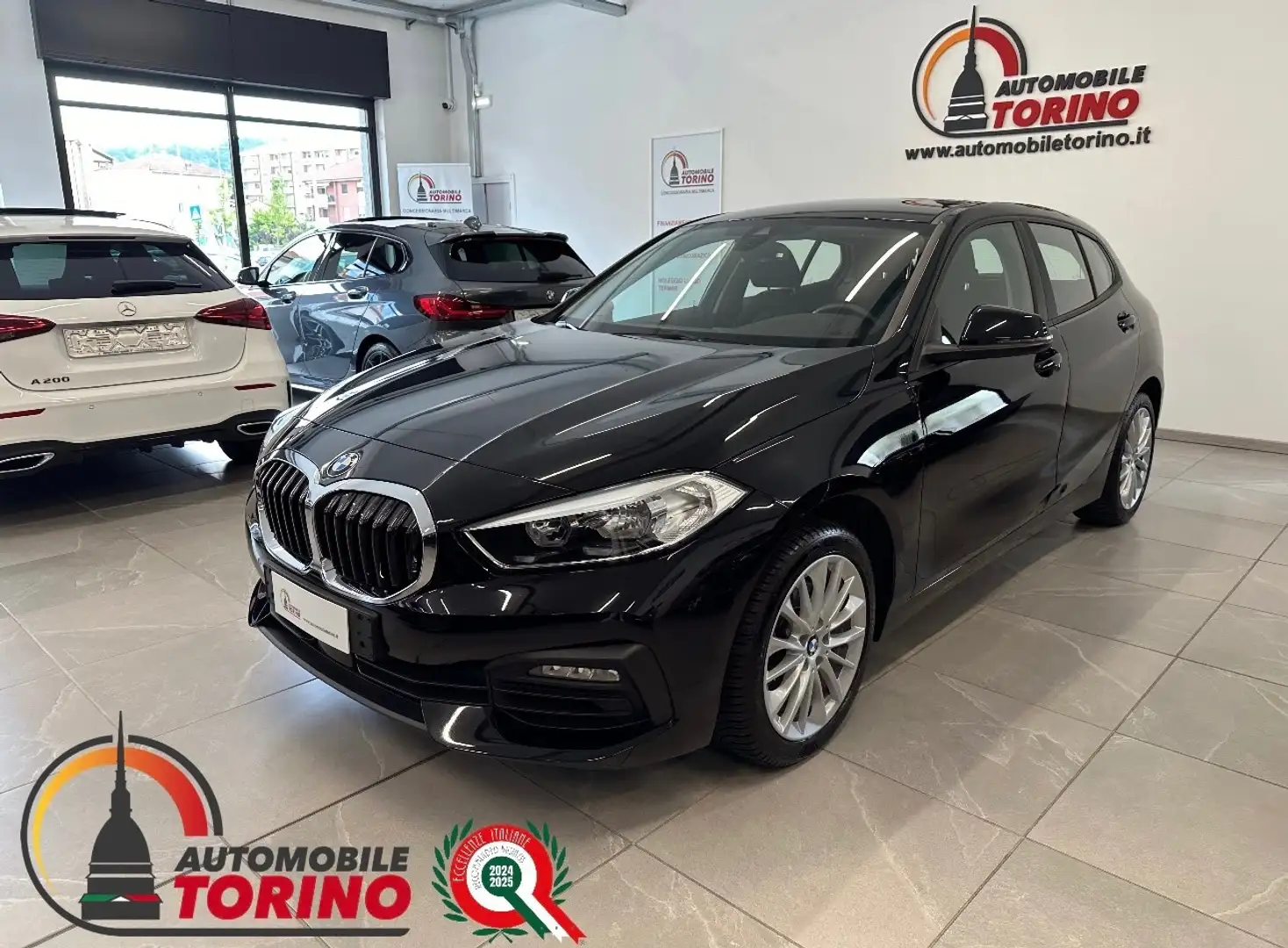 BMW 118 118i 5p. Business Advantage Schwarz - 1