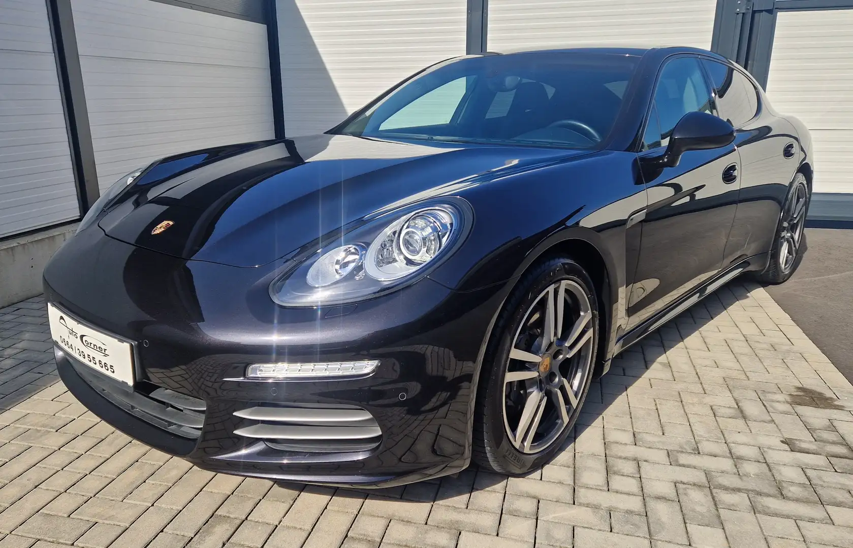 Porsche Panamera 4 DSG *Facelift* ALLRAD, NAVI, Leder/Top Zustand . Schwarz - 2