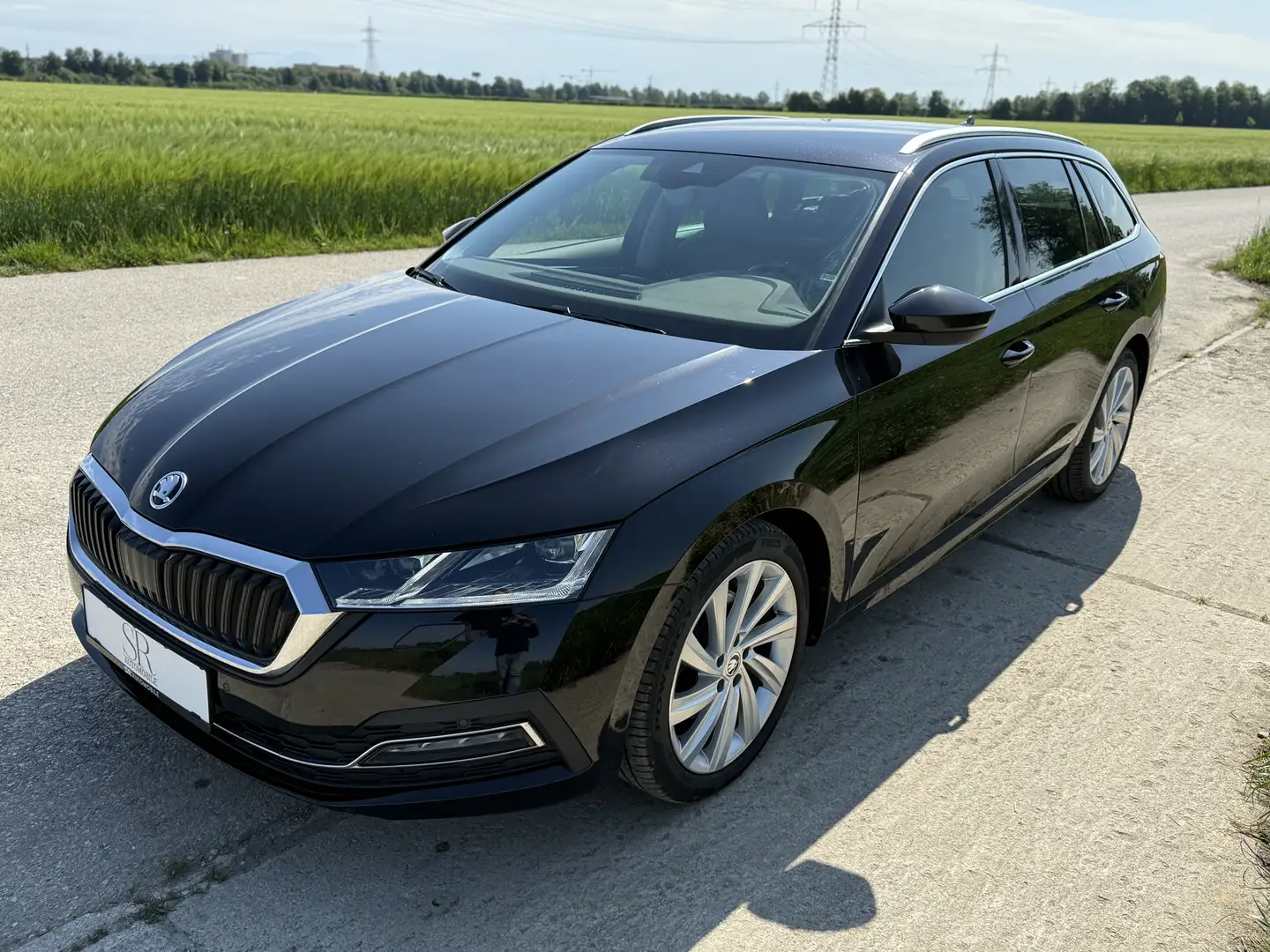 Skoda Octavia Combi 2,0 TDI First Edition - 1