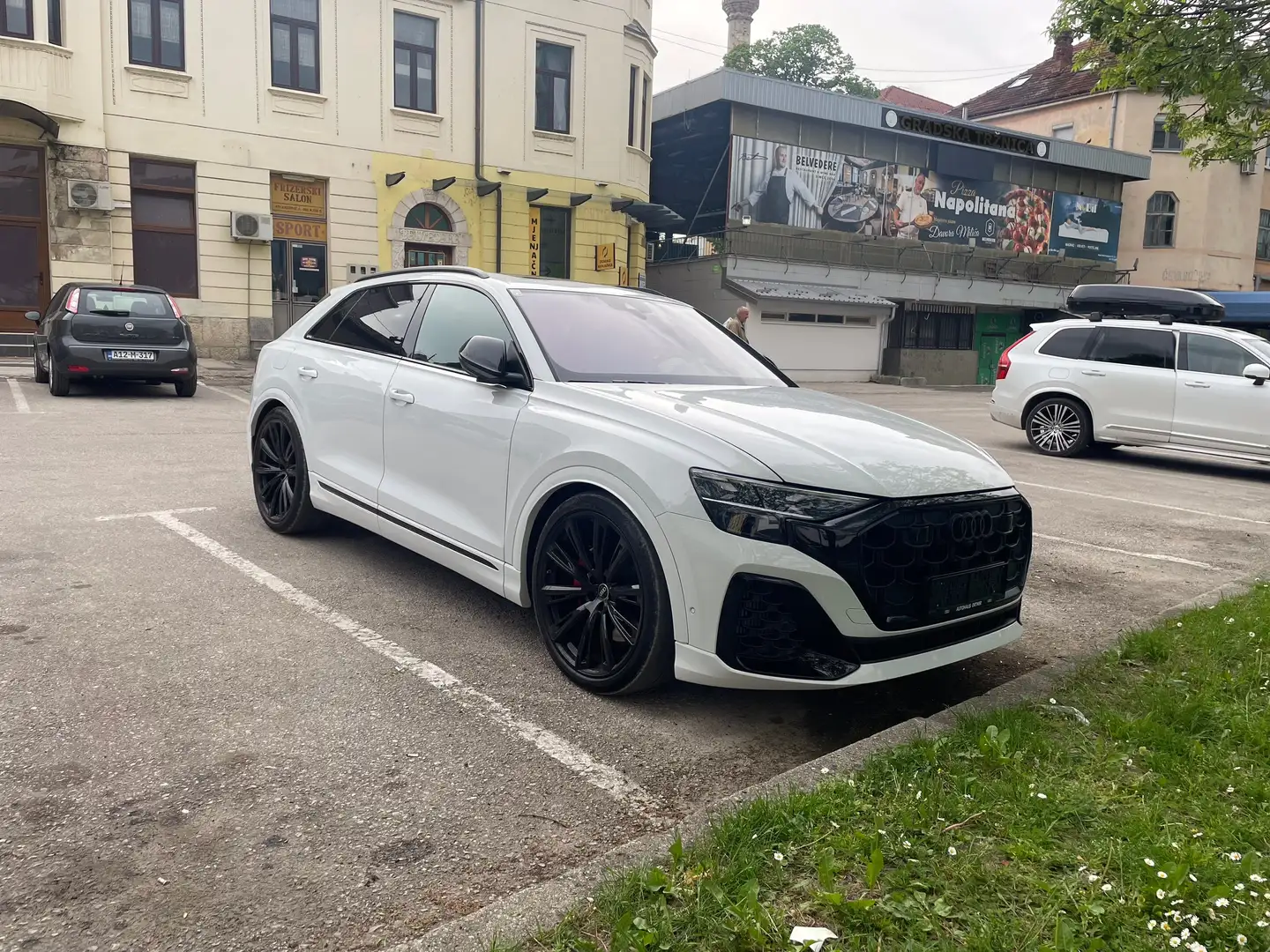 Audi SQ8 LP 197k Leasing Pano 23" B&O Nachtsicht AHK Weiß - 1